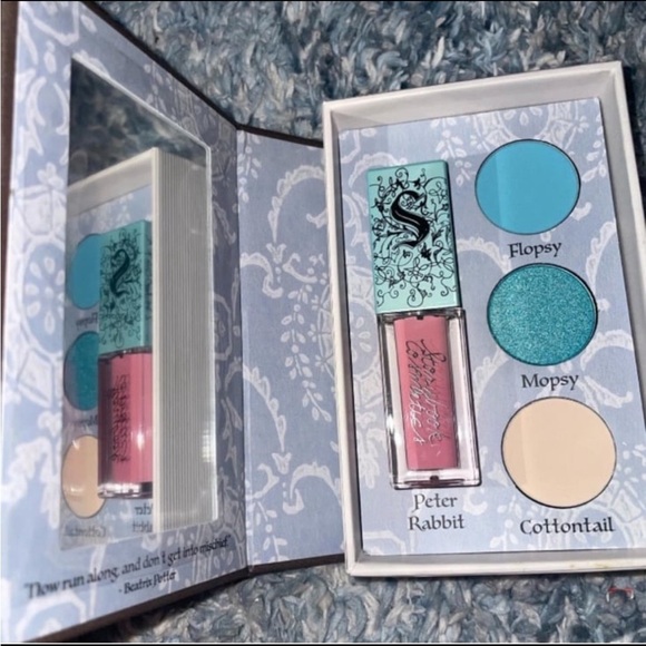 Storybook Cosmetics The Tale of Peter Rabbit Book Makeup NWT - Picture 2 of 6